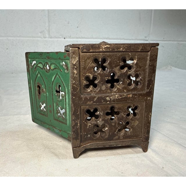 Antique 1800's Cast Iron Green Church Window Still Coin Dime Bank Toy Safe For Sale In New York - Image 6 of 9