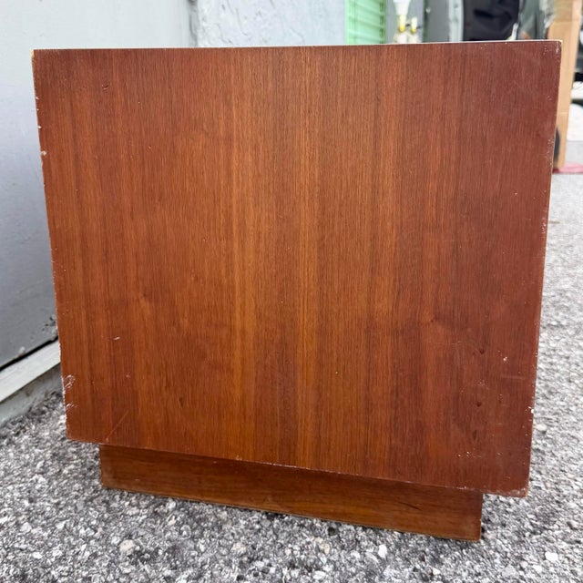 Mid Century Modern Storage Chest/Trunk by Lane For Sale In West Palm - Image 6 of 8