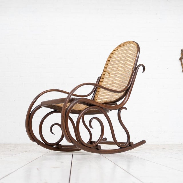 Brown Rocking Chair by Michael Thonet for Thonet, 1920s For Sale - Image 8 of 10