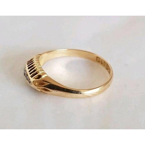 Early 20th Century Antique Edwardian 18ct Gold Five Stone Diamond Ring, 1903 For Sale - Image 5 of 14