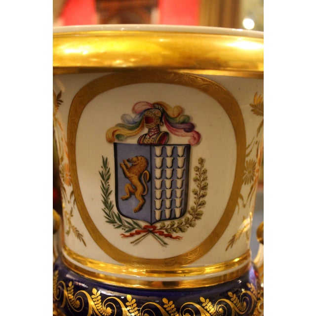 Traditional 19th Century Italian Ginori Glazed and Parcel Gilt Porcelain Armorial Vase For Sale - Image 3 of 17