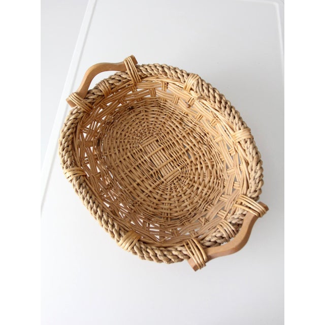Late 20th Century Vintage Wicker Catchall Basket With Wooden Handles For Sale - Image 5 of 10