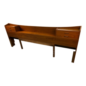 Mid 20th Century Attributed Young Manufacturing Mid-Century Walnut King Headboard