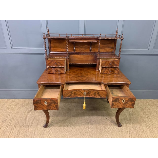 Flame Mahogany Writing Desk, 1860s For Sale - Image 13 of 18