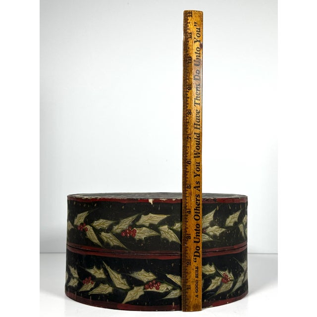 Mid 20th Century Folk Art Hand Painted Christmas Box: Happy Holidays Decor For Sale - Image 9 of 10