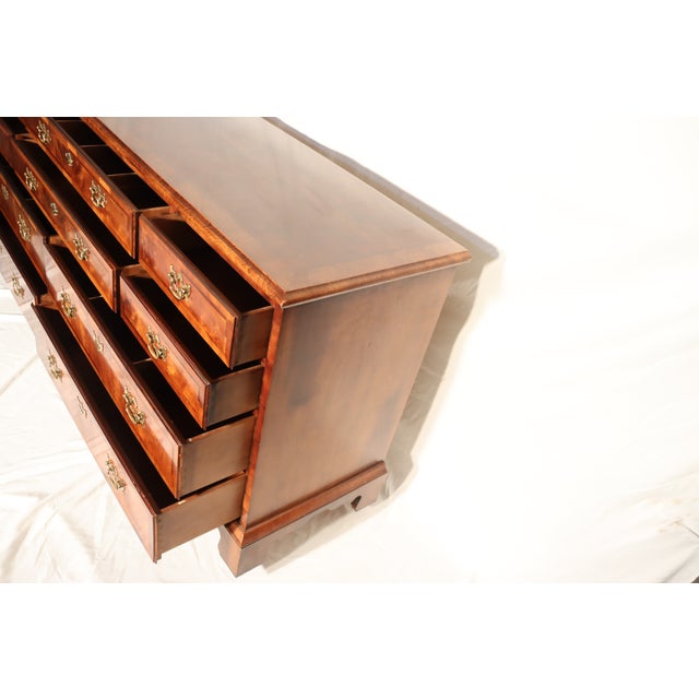 1970s Vintage Henredon Aston Court Banded Mahogany Dresser For Sale In Tampa - Image 6 of 12