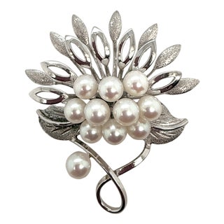 Vintage Sterling Silver Akoya Cultured Pearl Leaf Brooch For Sale