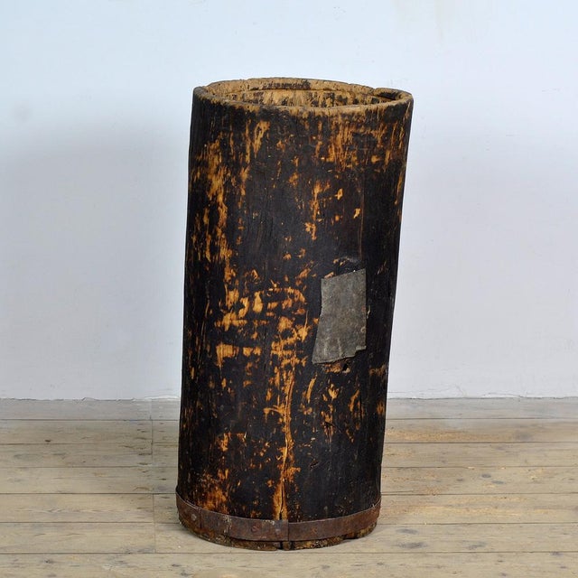 1900 - 1909 Rustic Storage Planter, 1900 For Sale - Image 5 of 11