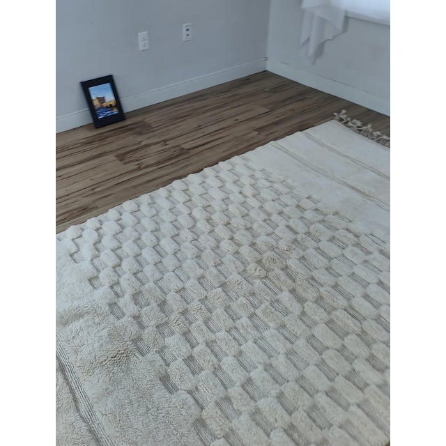 2020s Handwoven Ivory Checkerboard Wool Moroccan Beni Ourain Rug For Sale - Image 5 of 18