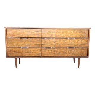 Restored Mid-Century Modern Walnut 9-Drawer Dresser With Recessed Pulls For Sale