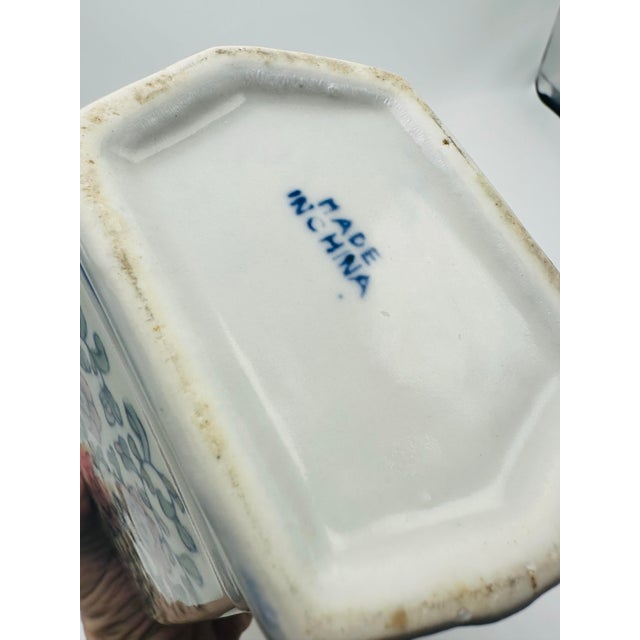 Chinoiserie Chinoiserie Lidded Vase For Sale - Image 3 of 8