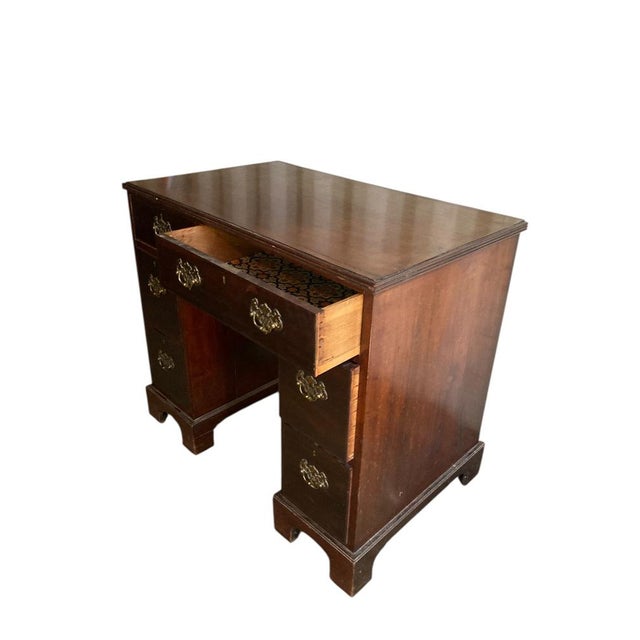 George IIII Mahogany Crossbanded Kneehole Desk of Drawers with Gilt Handles For Sale - Image 6 of 7