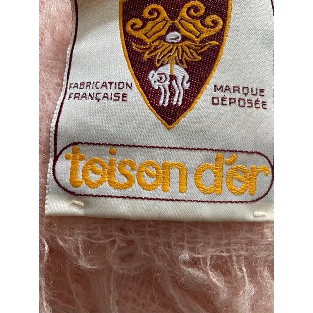 50” x 76” good condition Wrap yourself in pure comfort. This soft throw blanket features a beautifully brushed, mohair...