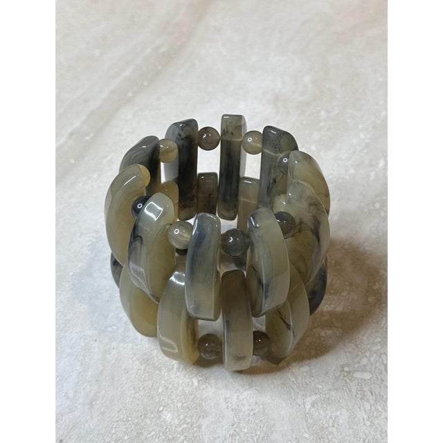 Tan Vintage Boho Gray Lucite Stretch Bracelet For Sale - Image 8 of 12