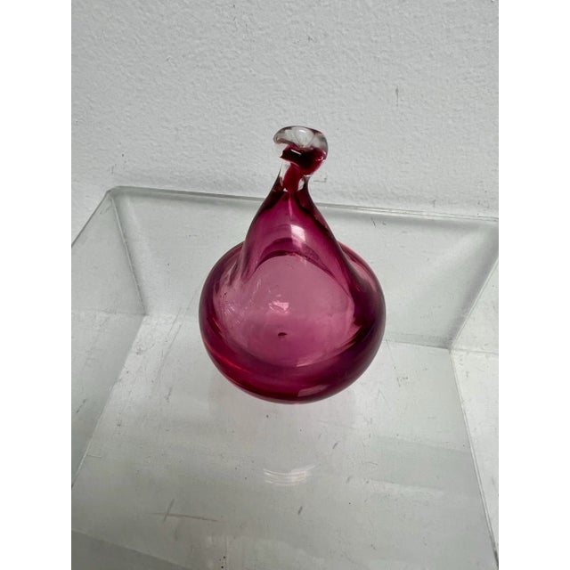 Vintage magenta Murano style glass fig.