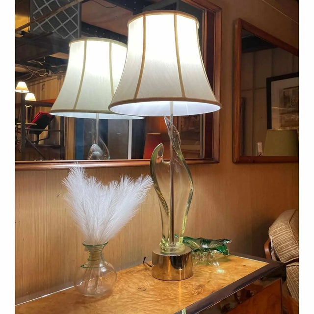 Elegant Mid-Century Modern sculptural Murano glass table lamp. The piece is unmarked but its of high quality in terms of...