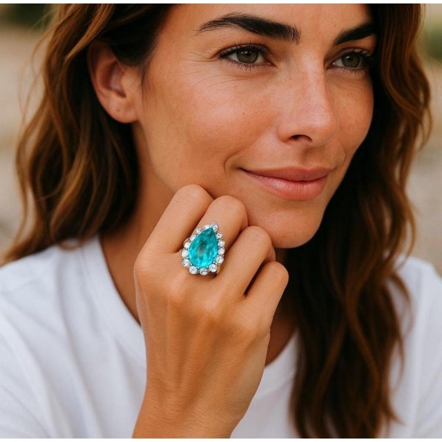 18 Karat White Yellow Gold Cocktail Ring Pear Apatite and Diamonds 10.05 Carat Size 5.5 For Sale - Image 4 of 13