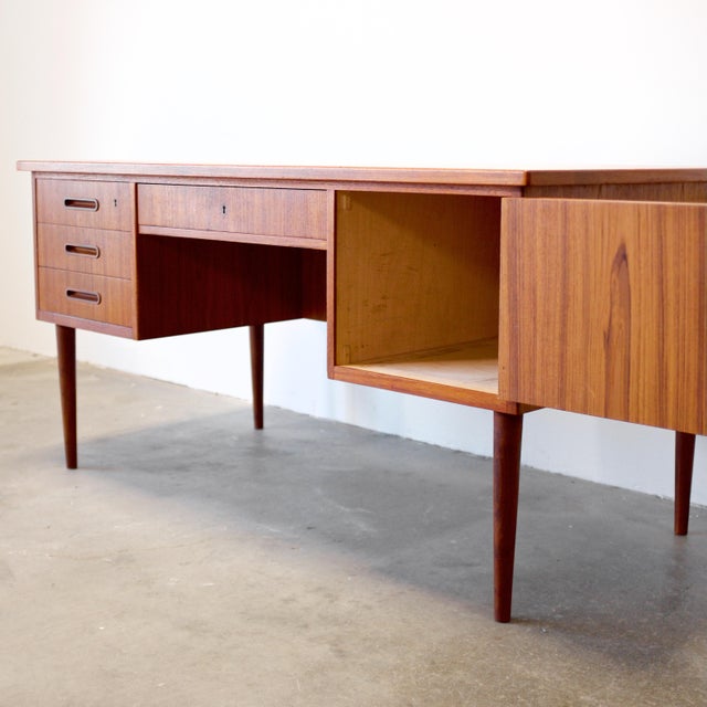 1960s Danish Teak Desk With Curved Sides & Rear Storage For Sale - Image 17 of 18