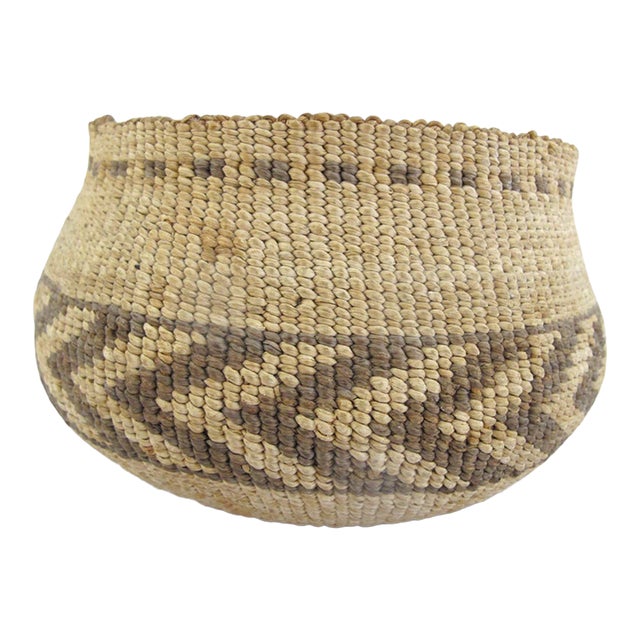 Antique Northern California Hupa/Yurok/Karuk Native Chevron Basket Bowl For Sale