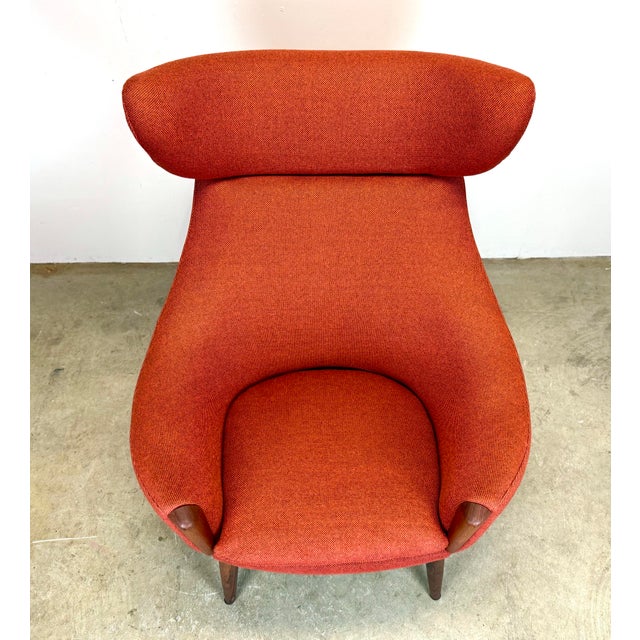 Mid Century Scandinavian Modern Hans Wegner Style Wingback Lounge Chair and Ottoman For Sale In New York - Image 6 of 12