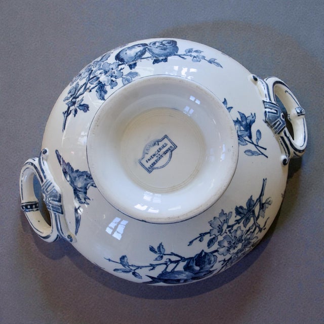 Large French Salad Bowl by Sarreguemines Favori, 1885 For Sale - Image 9 of 10