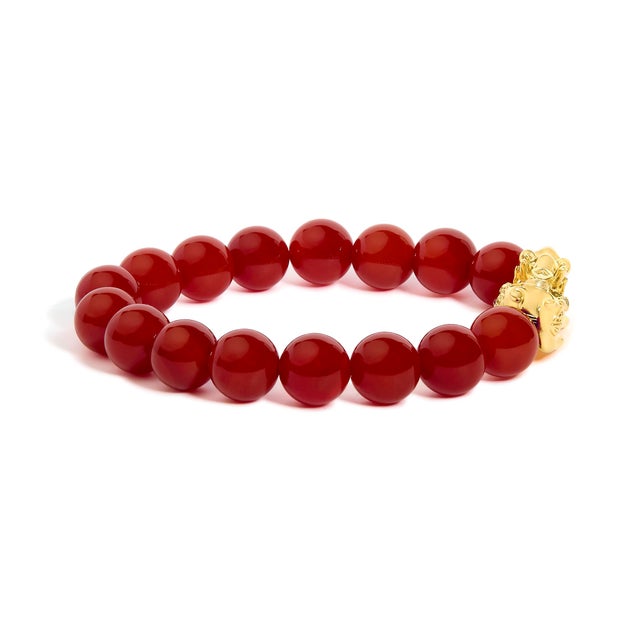 Contemporary 18K Yellow Gold Dragon Charm Red Agate Beaded Charm Bracelet For Sale - Image 3 of 4