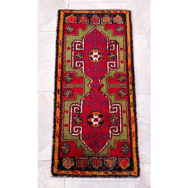 Textile 1970s Hand Made Turkish Mat Rug Colorful Small Rug Kitchen Mat Organic Wool - 1'8" X 3'5" For Sale - Image 7 of 11