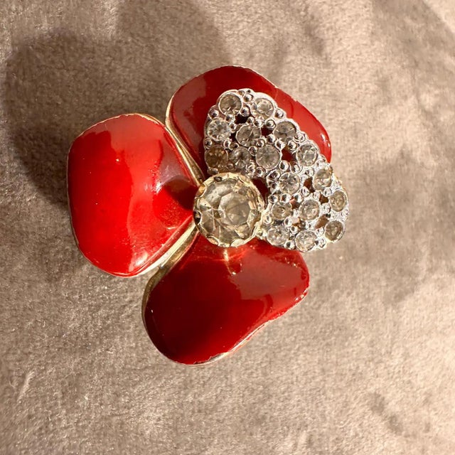 Valentino 1970s Costume Jewelry Brilliant Red Clip-on Earrings by Valentino For Sale - Image 4 of 12