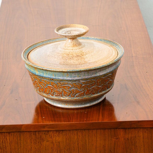 1960s Mid-Century Modern Art Pottery Lidded Bowl Ceramic Vessel Glazed Round Signed Serving Casserole For Sale In Sacramento - Image 6 of 11