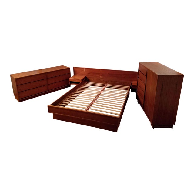 1980's Danish Teak Bedroom Set With Queen Platform Bed ...