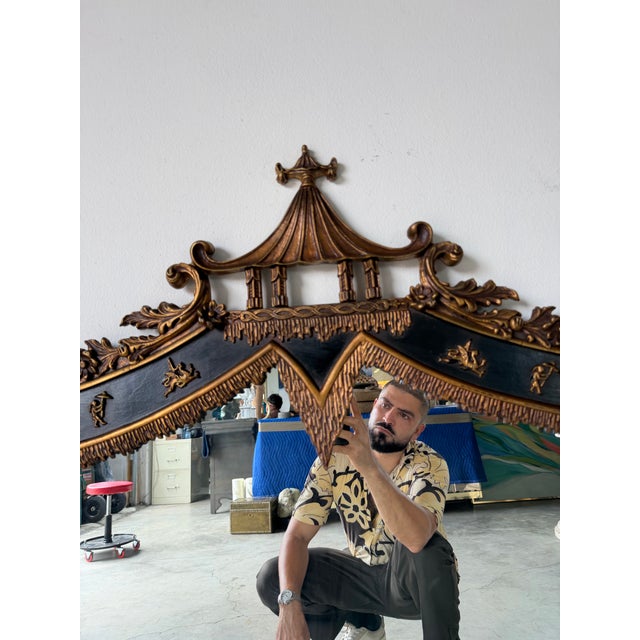 1960s Vintage Palm Beach Chinoiserie Pagoda Overmantel Wall Mirror With Gilt & Black Lacquer Frame Description For Sale - Image 5 of 13