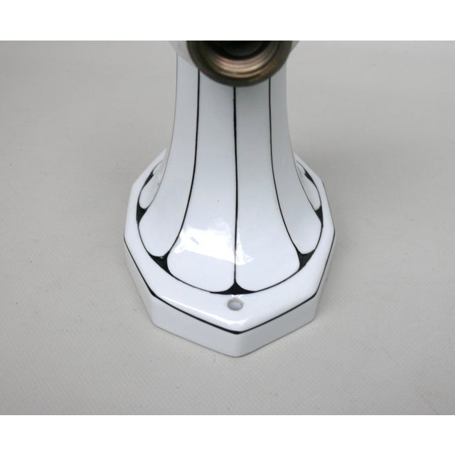 German Wall Lamp in Porcelain and White Cased Glass, 1890s For Sale - Image 15 of 18