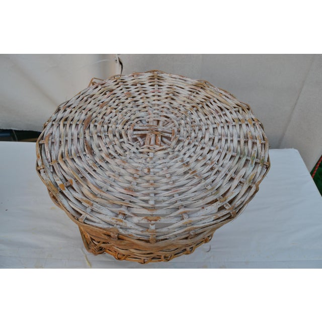 Large Primitive Ash Working Farm Basket With Double Bentwood Handles For Sale In Columbia, SC - Image 6 of 7