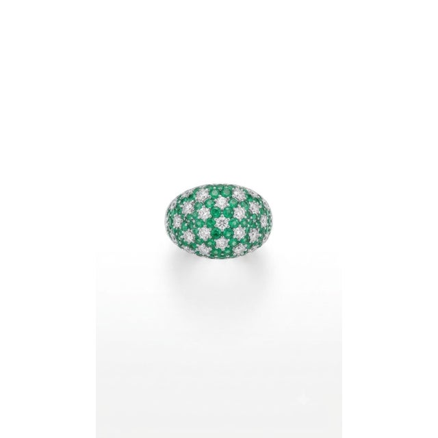 Emerald and Diamond Halo Ring in 18k Gold, 2.40ct & 1.78ct For Sale - Image 4 of 8