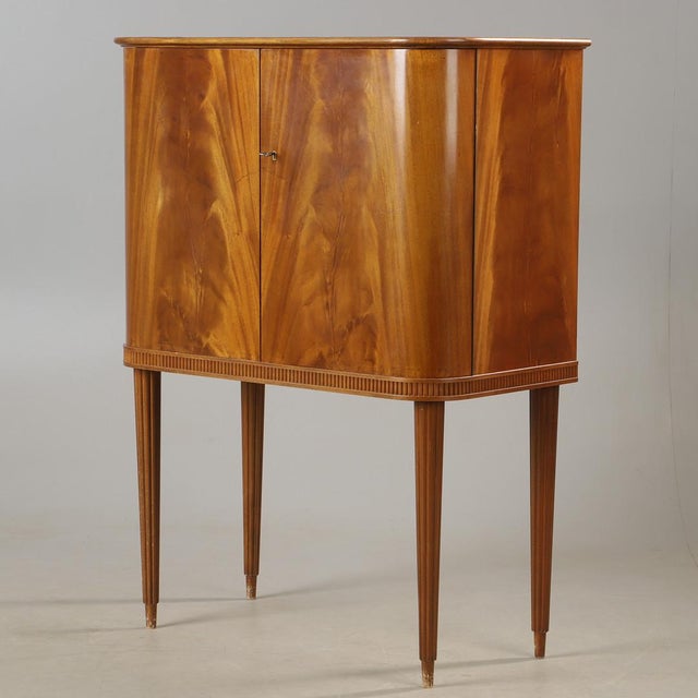 Vintage Swedish Grace Bar Cabinet from Forenade Mobler, Sweden, 1940s For Sale - Image 3 of 12