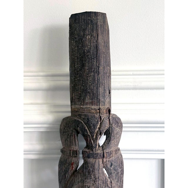 Tribal Yam Ceremonial Digging Stick with Carving Papua New Guinea For Sale - Image 3 of 16