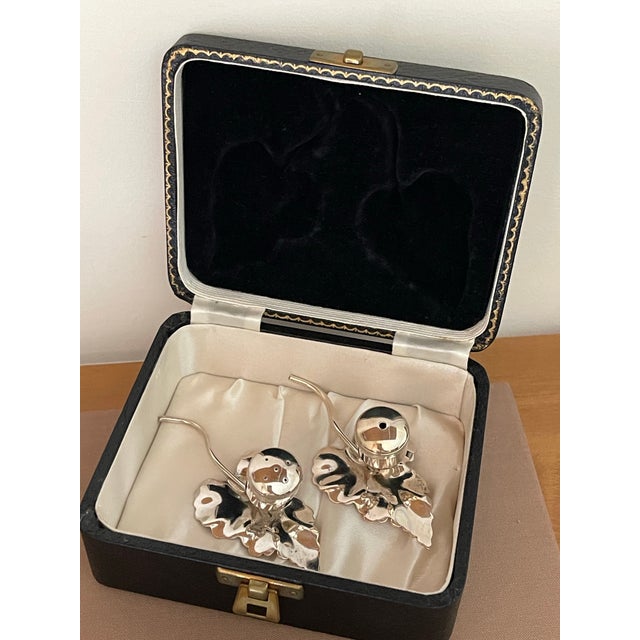 Antique Leaf Design Silver Plated Salt and Pepper Shakers in Satin Lined Case - 3 pcs For Sale - Image 12 of 12