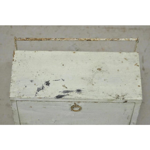 Vintage Arts & Crafts Wooden Green Painted Shoe Polish Box Tool Chest For Sale - Image 4 of 12