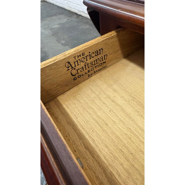 Wood 1990s Stanley Queen Anne Mahogany Drop Leaf Accent Table For Sale - Image 7 of 8