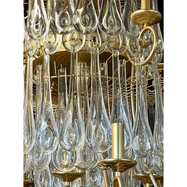 Hollywood Regency Gilt Bronze and Crystal Chandelier For Sale In New York - Image 6 of 13