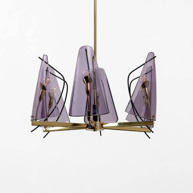 Mid-Century Modern Mid-Century Italian Chandelier in Brass and Purple Acrylic Glass from Stilux Milano, 1970s For Sale - Image 3 of 8