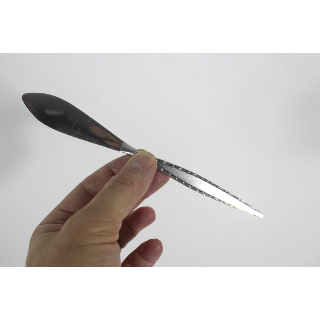 1960s Vintage Mid Century Modern Oneida Venetia Stainless Steel Atomic 3 Piece Serving Spoon Set For Sale - Image 5 of 6