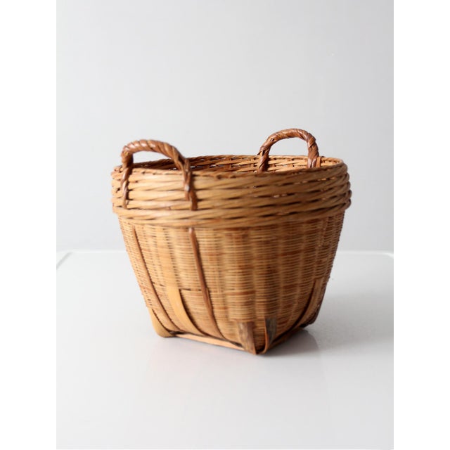 Vintage French Country Style Woven Basket For Sale - Image 6 of 14