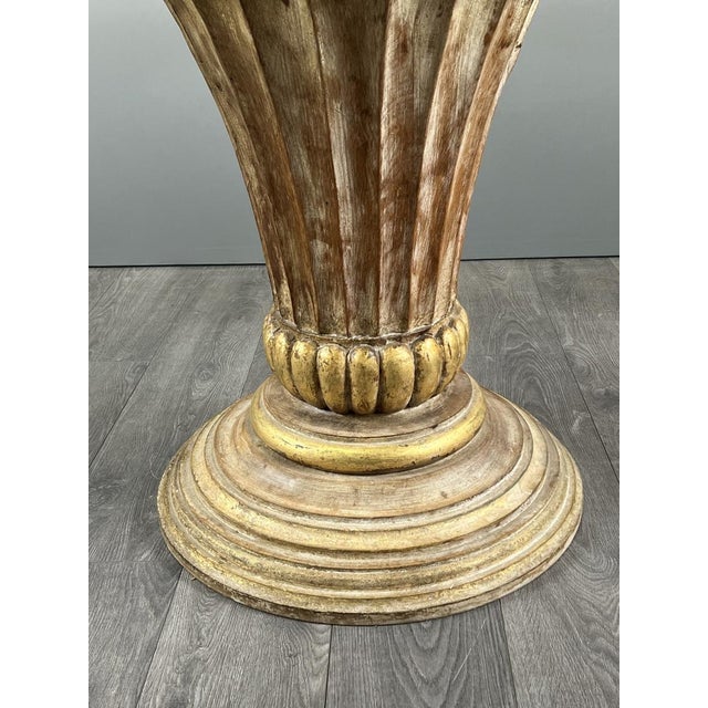 20th Century Table on Central Pedestal in Carved Wood For Sale - Image 10 of 12