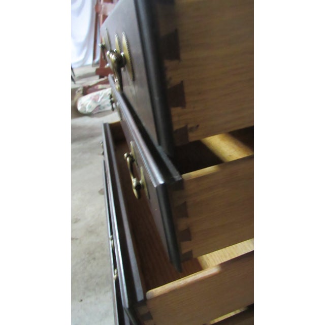 1980s Henkel Harris Four Drawer Nightstands Bachelors Chests Mahogany, 2 Pieces For Sale - Image 11 of 13