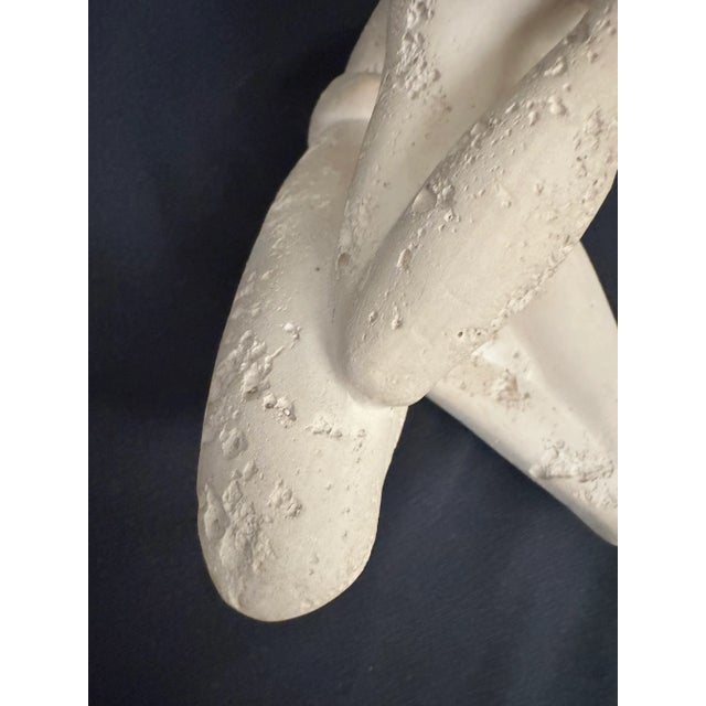 Off-white 1990s Jaru Thinking Man Plaster Sculpture For Sale - Image 8 of 12