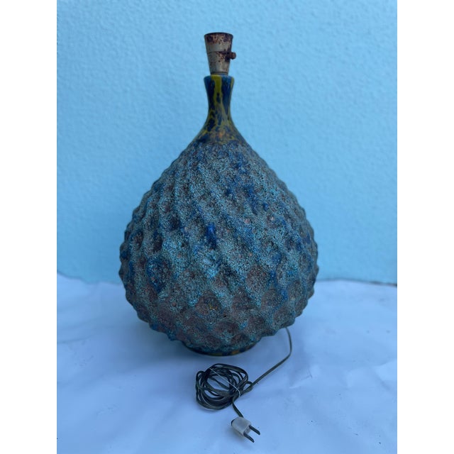 Midcentury Glazed Pottery Artichoke Lamp This stunning vintage midcentury artichoke lamp features beautifully glazed...