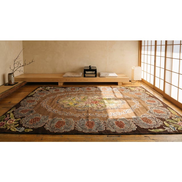 1930s Tan Camel Floral Medallion Antique American Hooked Rug 6'7" X 9'7" Handknotted Wool Carpet For Sale - Image 9 of 9