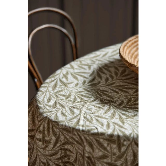 A new addition to the modern Morris & Co. fabric portfolio Emery‚Äôs Willow characteristically features playful bubble-...