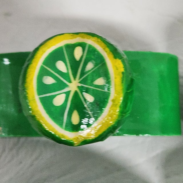 Vintage Lacquered Hand-Painted Papier Mâche Lime Napkin Rings, Set of 6 For Sale - Image 9 of 14